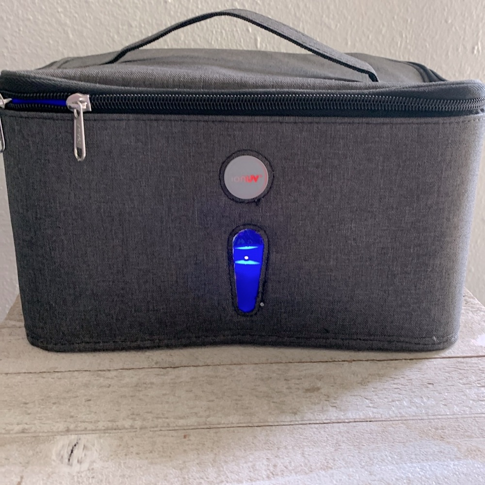 Ion UV Sterilizing Sanitizing Travel Bag